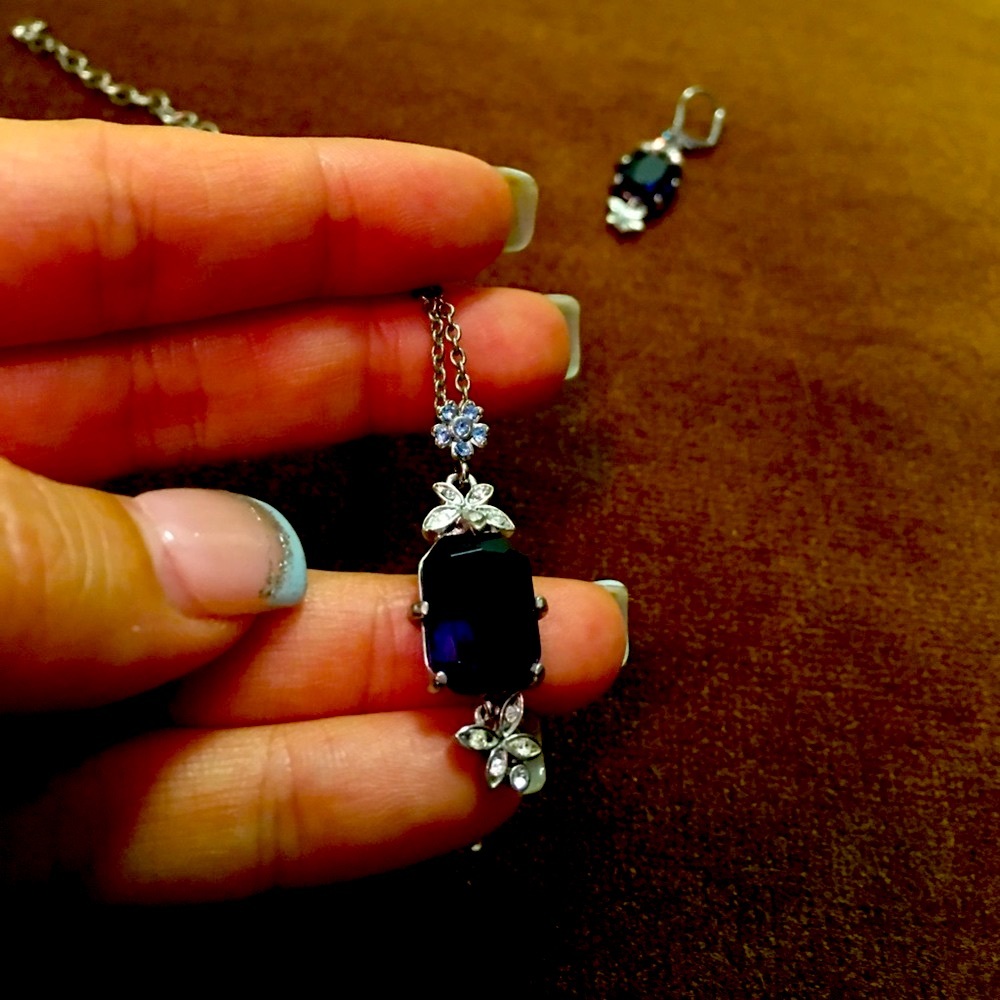 Jewelry set - Picture 2 of 5